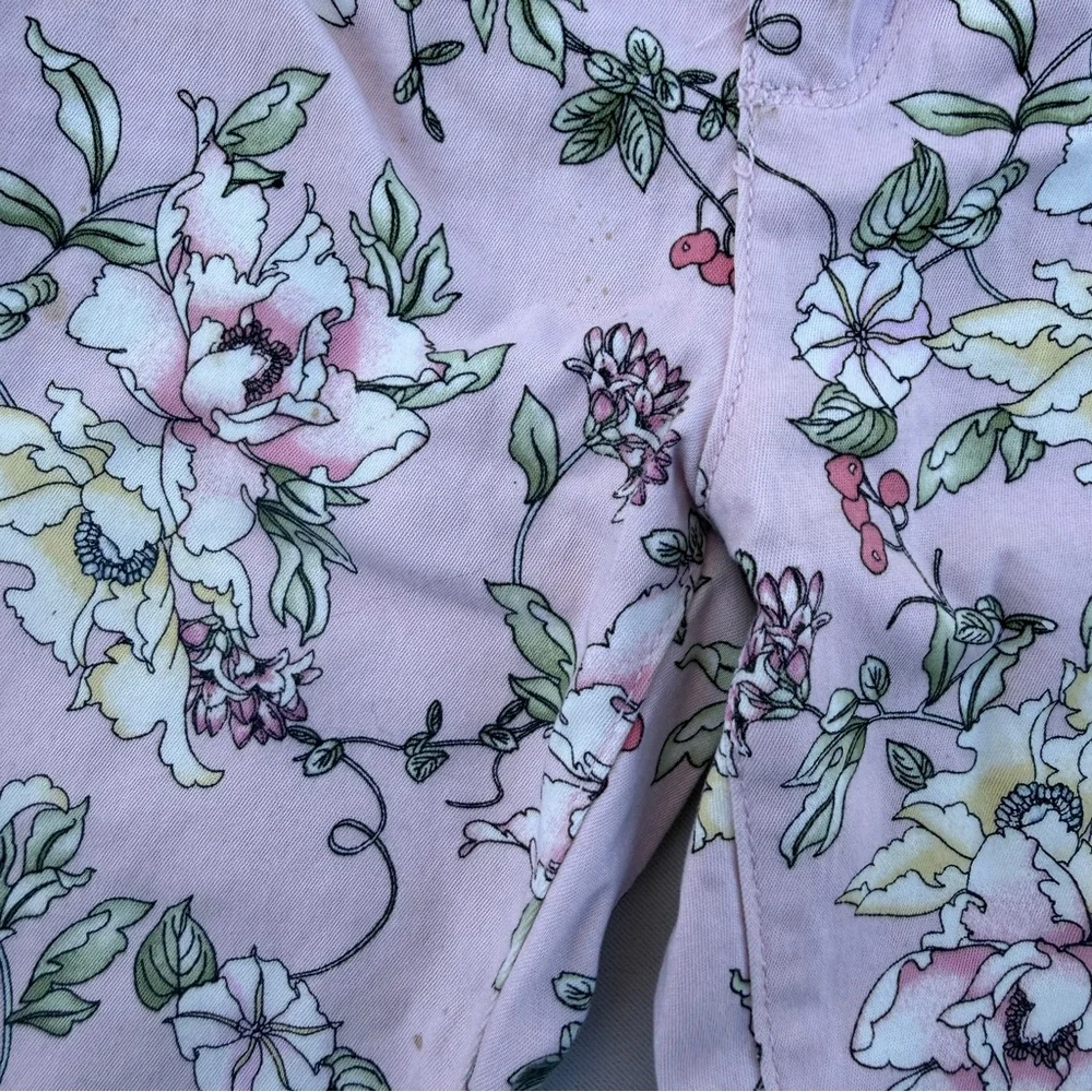 NWT The Children’s Place Pink Floral Bermuda‎ Shorts Girls Size 8 Stretch Cotton